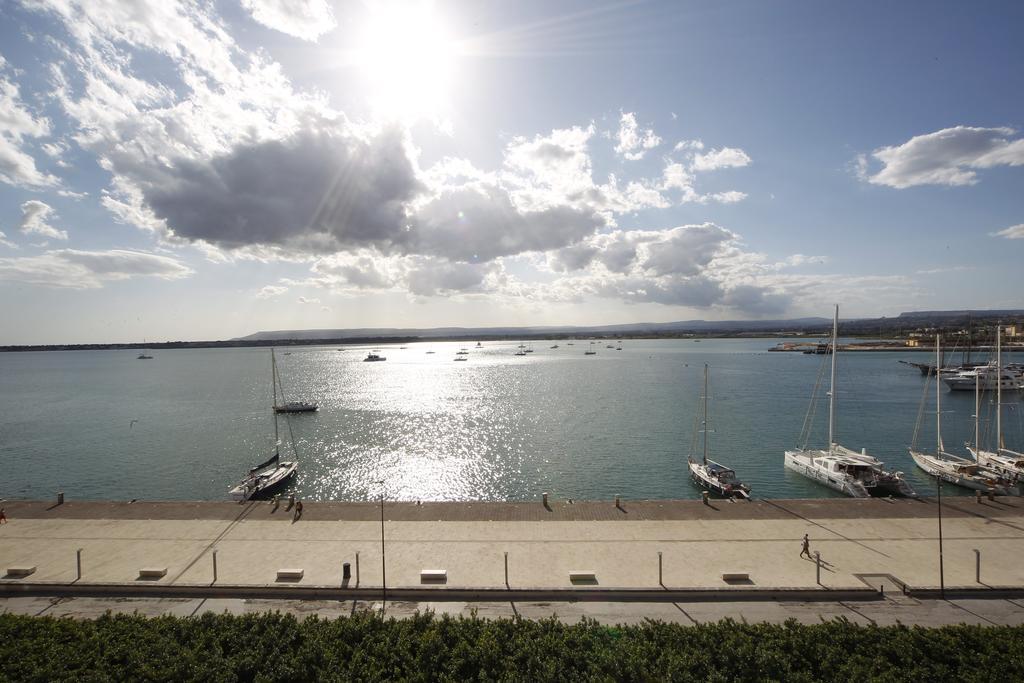 Ortigia Camere Con Vista Da Giulio B&B Syracuse Exteriér fotografie