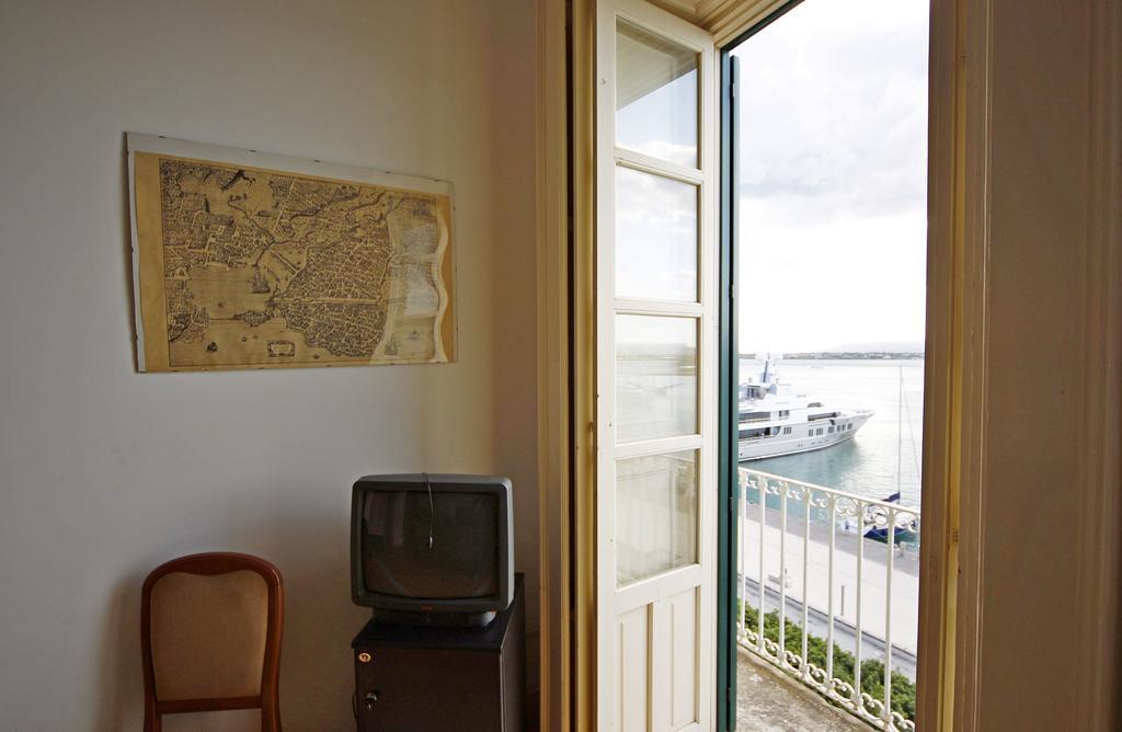 Ortigia Camere Con Vista Da Giulio B&B Syracuse Exteriér fotografie