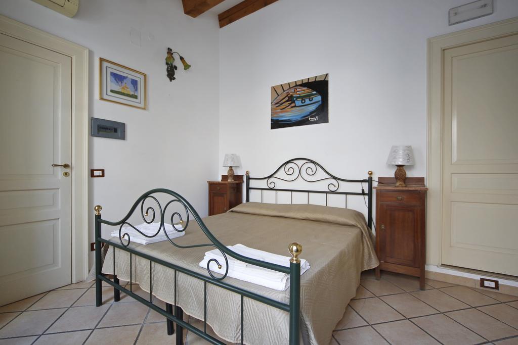 Ortigia Camere Con Vista Da Giulio B&B Syracuse Exteriér fotografie