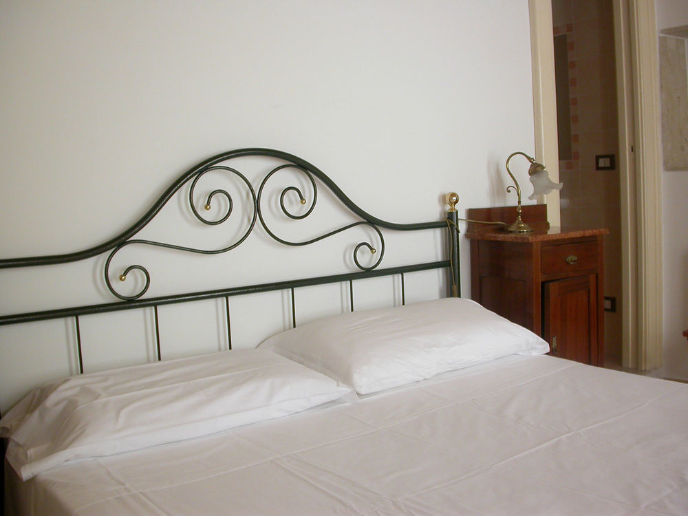 Ortigia Camere Con Vista Da Giulio B&B Syracuse Exteriér fotografie