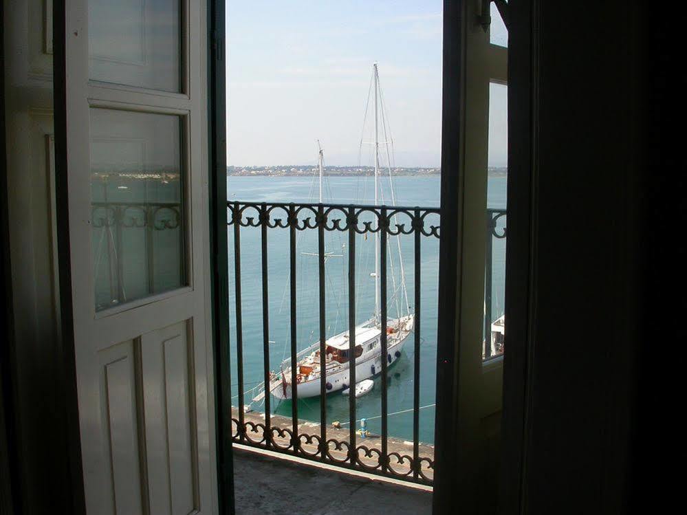 Ortigia Camere Con Vista Da Giulio B&B Syracuse Exteriér fotografie